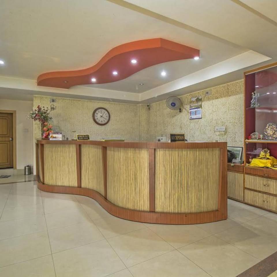 Hotel Nandanik Palace Falakata Exterior photo